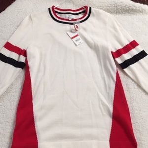 NWT crown & Ivy sweater